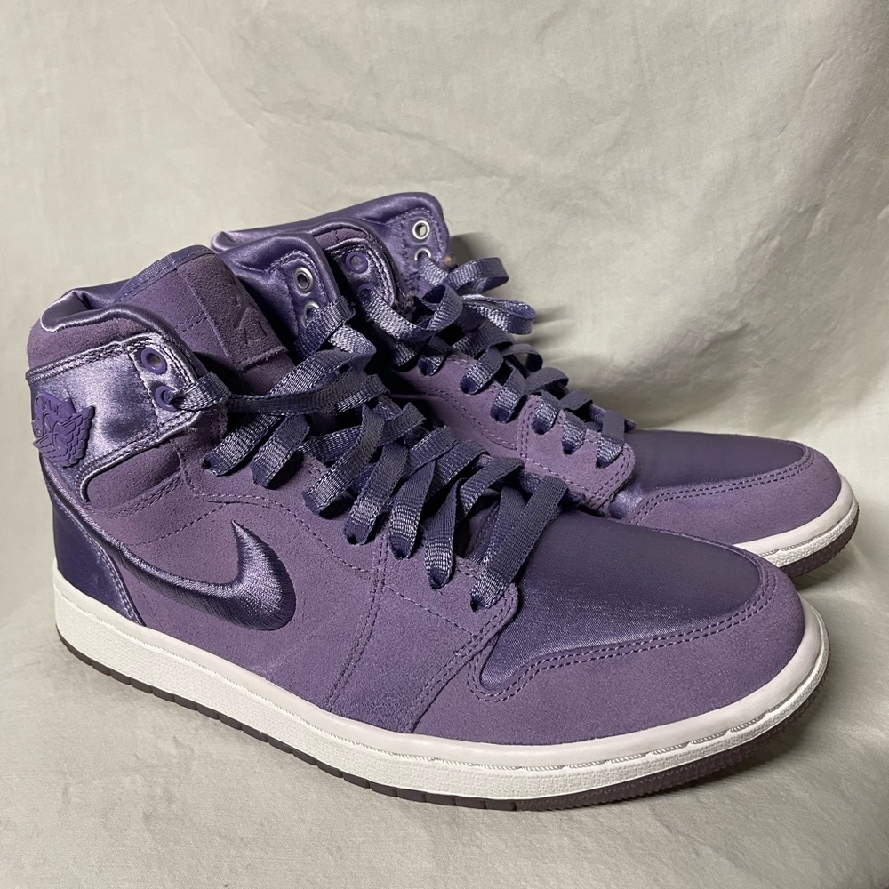 Nike Air Jordan 1 Retro High Season Of Her Purple Earth sz 9 - Picture 2 of 12
